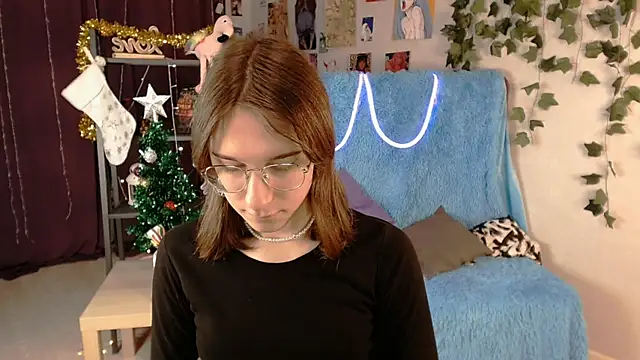 Hermione Reid online show from January 5, 4:36 am