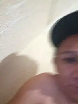 miicheele32 online show from January 16, 9:51 am