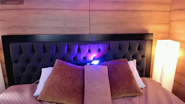 miah connor online show from March 12, 7:52 pm