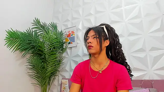 Briyit Doll online show from December 12, 12:22 pm