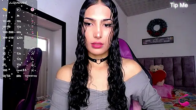 Lanna hott  online show from August 5, 6:58 pm