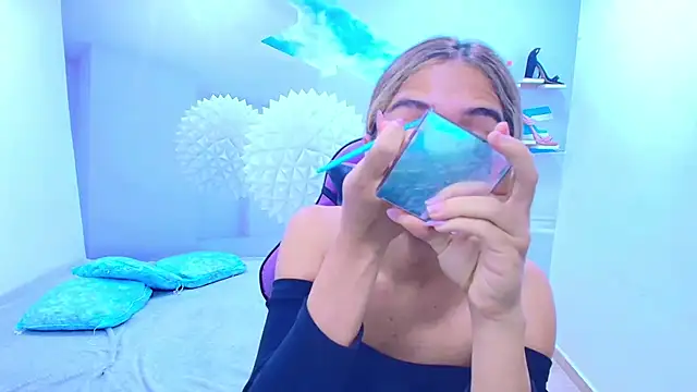 DEMI LEED online show from January 14, 12:03 pm