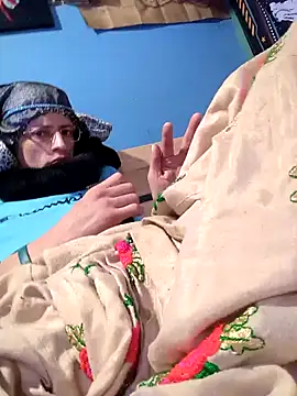 gurlnips online show from January 31, 2:58 am