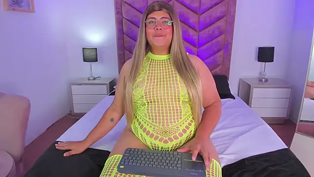 Tom Silver   online show from February 7, 7:38 pm