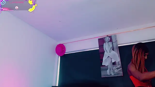Kendall hornyy online show from May 1, 9:08 pm