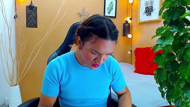 aslyhernandez 7 online show from September 13, 12:22 pm