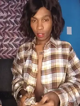 hoittytoittyxx online show from July 3, 8:03 pm