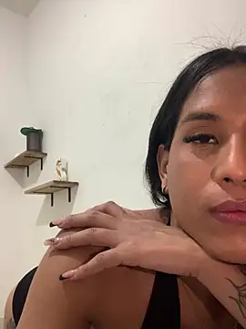 Emiily Miller online show from December 20, 11:05 pm