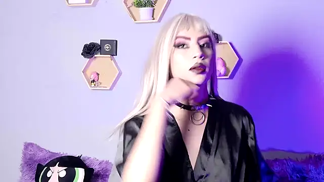 BrianaSchafer online show from February 5, 5:07 pm