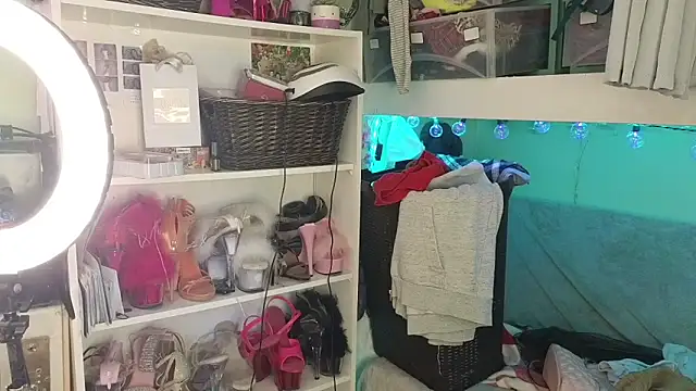 cunty tranny lydia online show from May 3, 8:13 pm