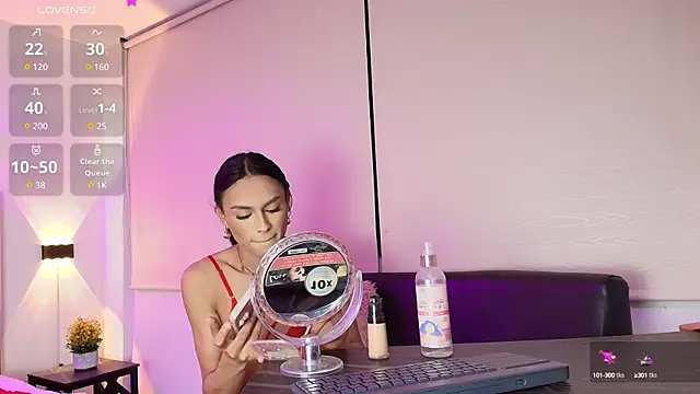 Snapshot of Chloe_Cherry21 chatting on January 16, 2:09 am Chloe Cherry21 online show from January 16, 2:09 am