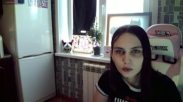 Snapshot of BlackHe4rts_ chatting on January 13, 6:16 am BlackHe4rts  online show from January 13, 6:16 am