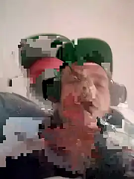 Snapshot of sexsuchti80 chatting on February 27, 11:10 am sexsuchti80 online show from February 27, 11:10 am