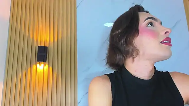 miss Ari online show from January 11, 7:05 pm