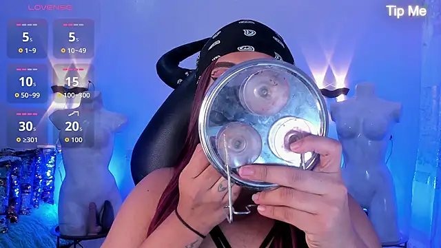 Emili Roux online show from March 10, 4:54 pm