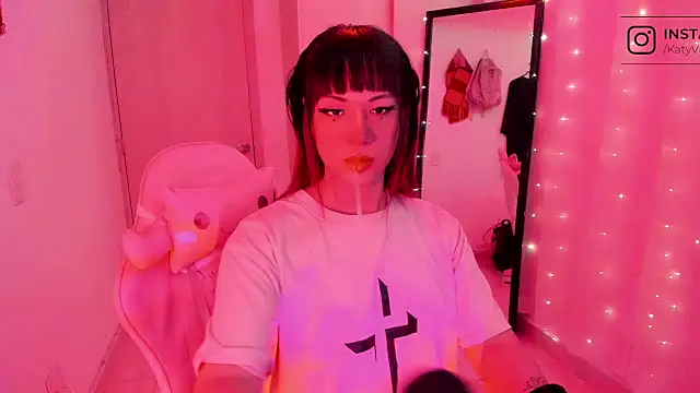 SeraphineADC online show from March 25, 5:02 am