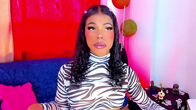 bloom444 online show from October 4, 1:23 pm