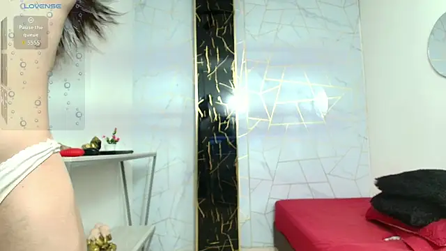 Celestial Queen  online show from April 25, 1:41 pm
