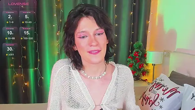 Kolette Gray online show from December 4, 3:59 pm