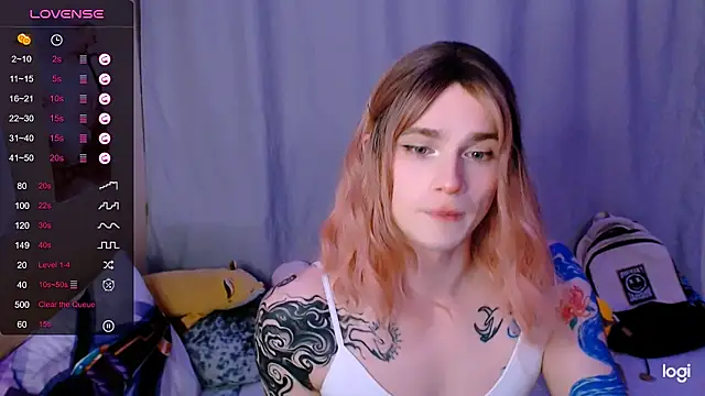 Alice Hells online show from April 28, 4:11 pm