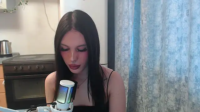 Cassie Bae online show from May 1, 11:25 am