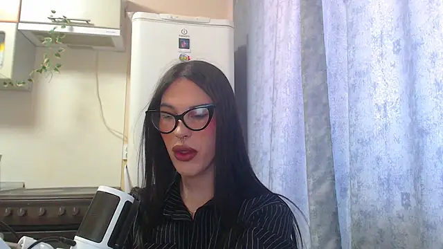 Cassie Bae online show from May 2, 1:05 pm