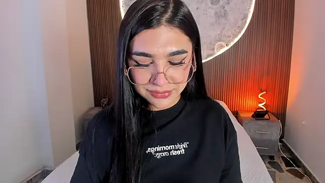 RoseCassie online show from February 22, 2:31 pm