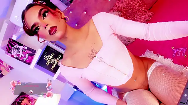 Diva Smith02 online show from July 4, 11:37 am