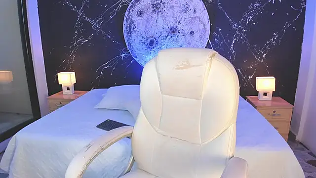 MattThompsonn online show from November 5, 9:58 pm