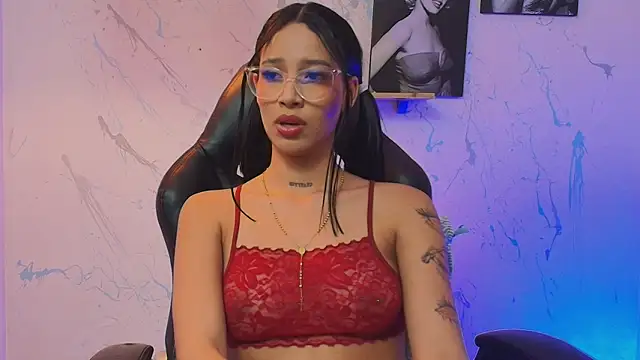 Paulina Lopezz online show from June 10, 5:40 am