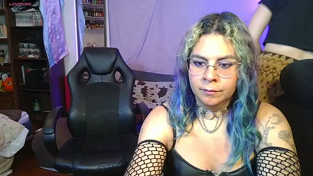 Evelan420 online show from April 24, 8:56 pm