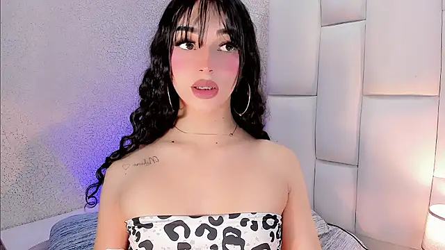 Angeles Busst online show from March 12, 8:47 pm