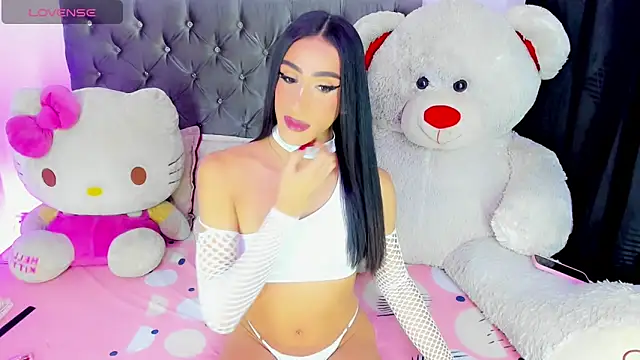 Julie Lovelyx1 online show from May 3, 3:00 am