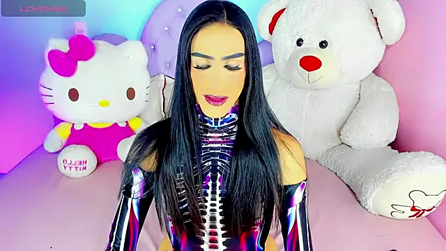 Julie Lovelyx1 online show from August 7, 6:20 am