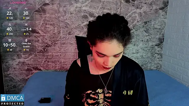 MaeveKuro online show from December 15, 3:24 am