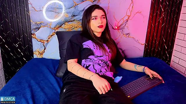 MaeveKuro online show from March 19, 3:28 am