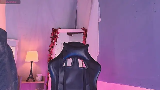 Emily Castillo 1 online show from March 4, 5:02 am