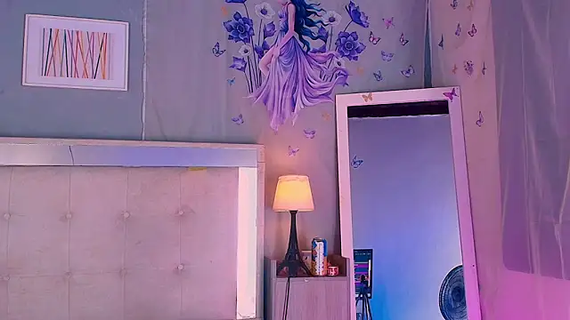 Emily Castillo 1 online show from May 6, 5:14 am