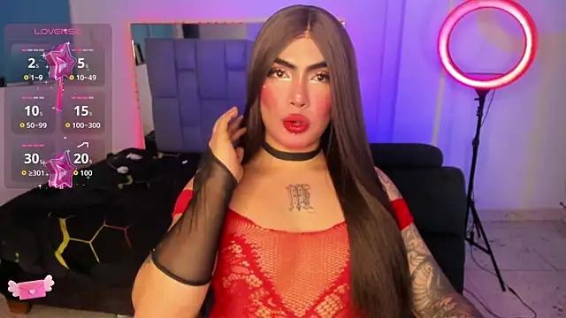 Sophie whitexxx online show from July 29, 8:18 pm