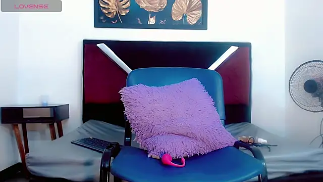 Dayana Dias online show from February 28, 2:13 pm