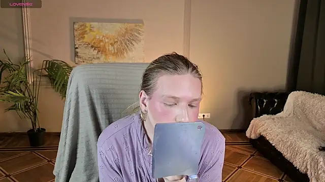 Jes Solar online show from July 17, 8:59 pm