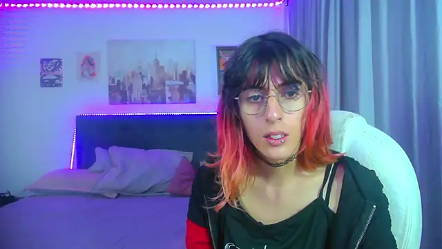 goth minerva online show from May 2, 1:38 pm