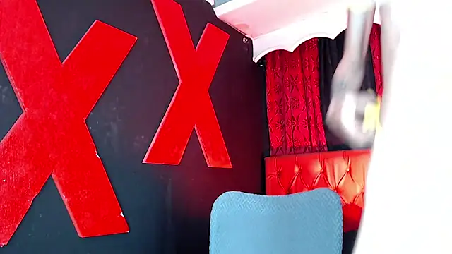 abrilbigcock online show from June 25, 1:03 am