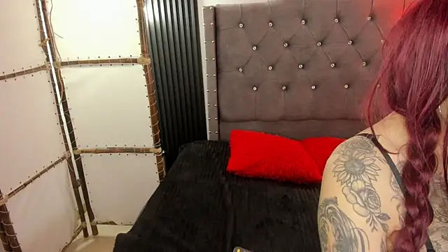 Scarbadgirl  online show from June 24, 3:15 am