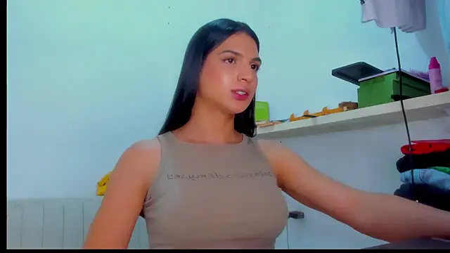 ISA BELLA VZL online show from April 10, 8:36 pm