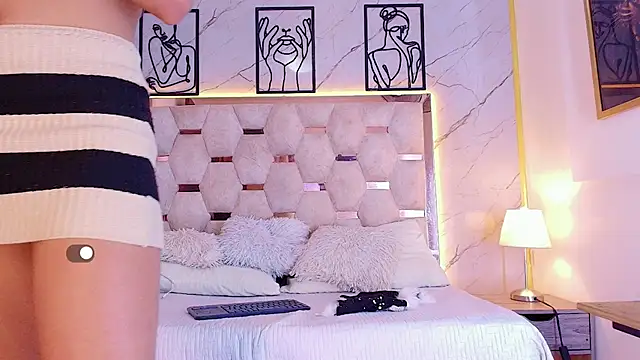 Valentina Shine online show from July 25, 2:26 pm