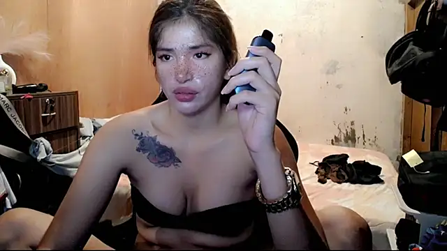 Cutierhyxx online show from May 9, 7:29 pm