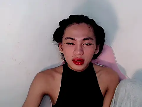 Ur latinahotpaprika online show from November 16, 4:00 am