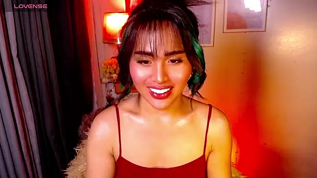 urmidnightcravingsxx online show from June 27, 1:21 am