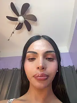 AdrianaMillers online show from June 19, 10:31 am